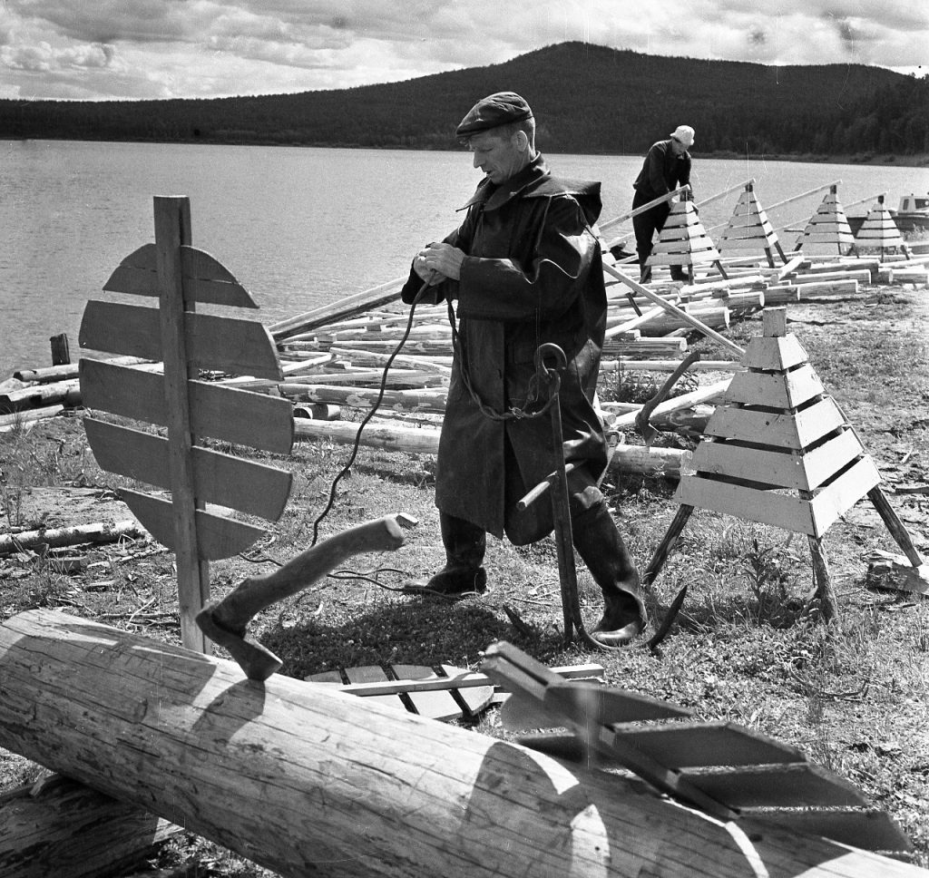 Бакенщики на Ангаре, 1964 г.