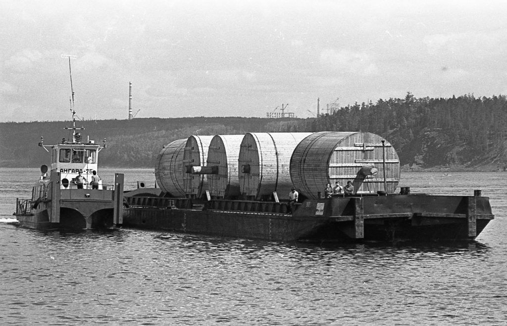 Грузы по Ангаре для ЛПК, 1968 г.