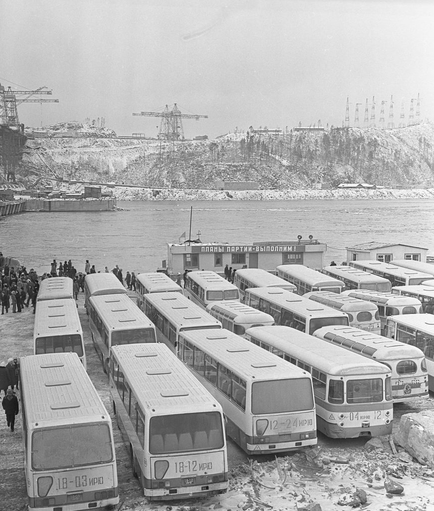 Пуск 15-го агрегата Усть-Илимской ГЭС, 1977 г.