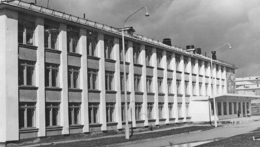 Новая школа № 2. Усть-Илимск, 1968 г.